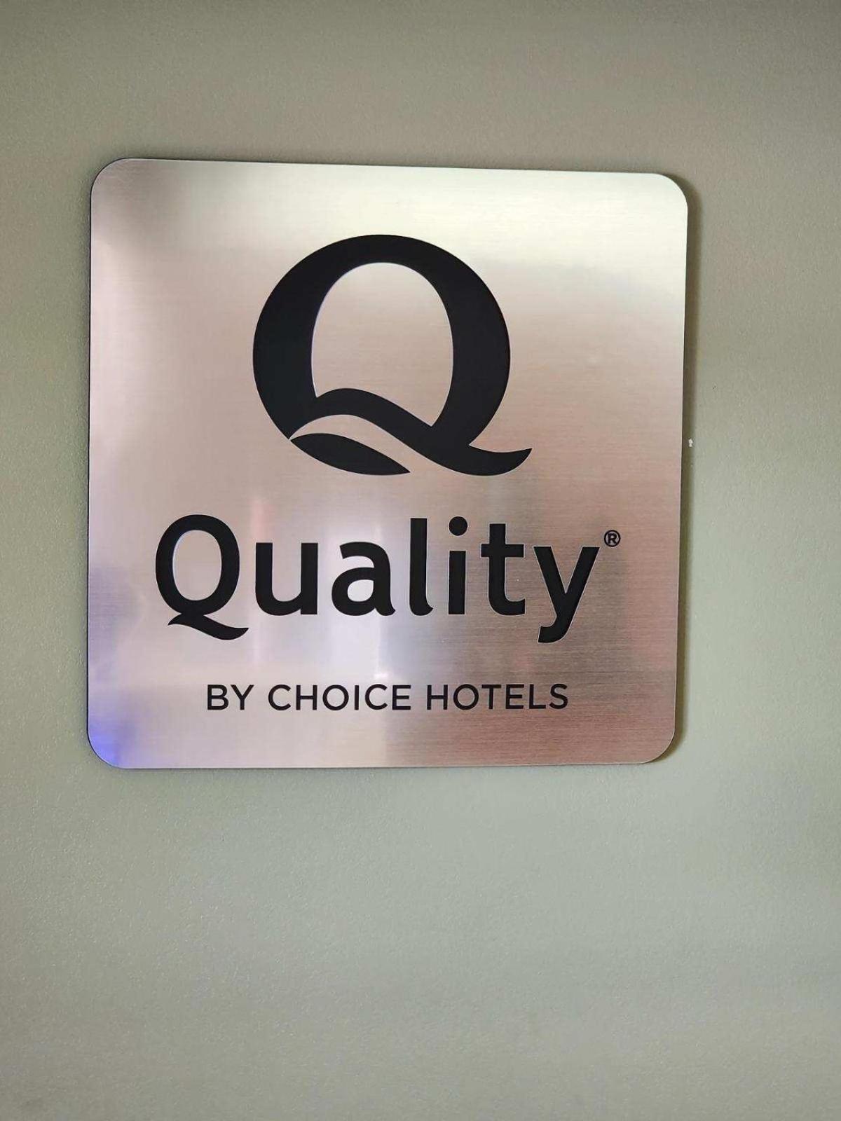 Quality Inn & Suites Somerset Buitenkant foto